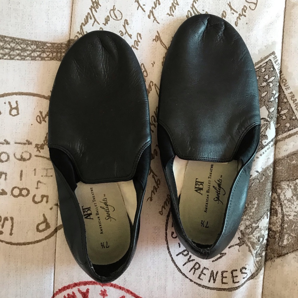 Dance shoes